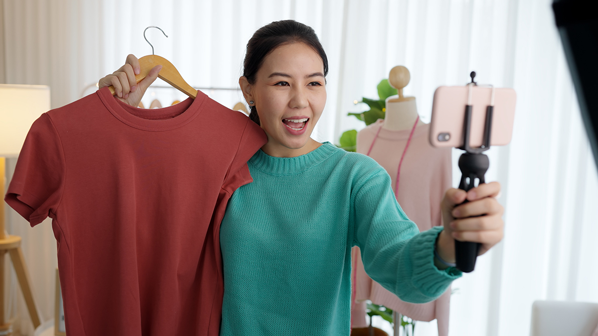 How Location-Based Marketing Helps Stores Reach You